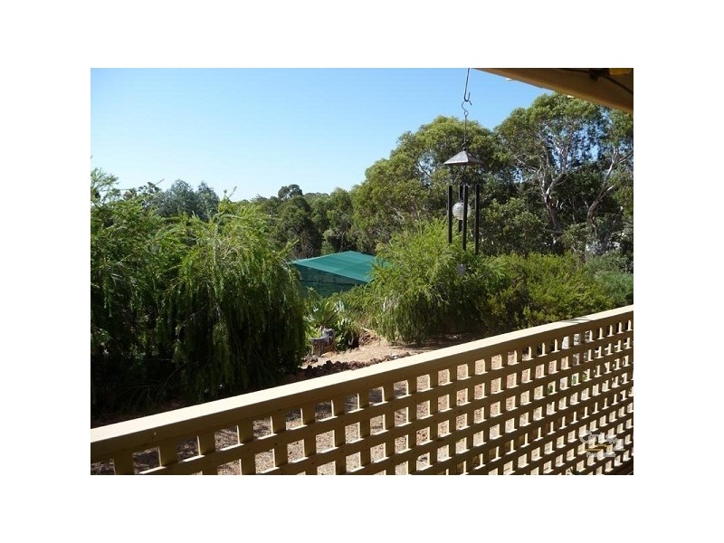 11 Ridgetop Trail, Bullsbrook WA 6084