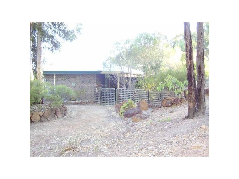 11 Ridgetop Trail, Bullsbrook WA 6084