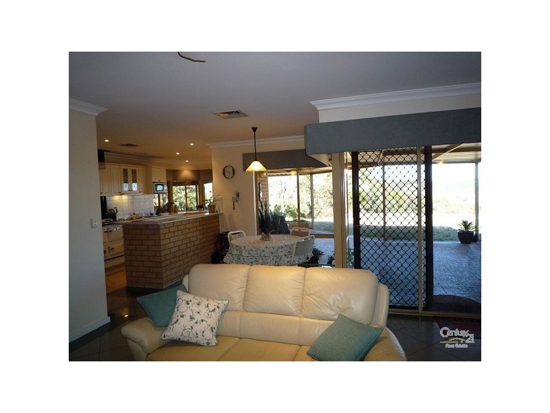 619 Lareema Drive, Bullsbrook WA 6084