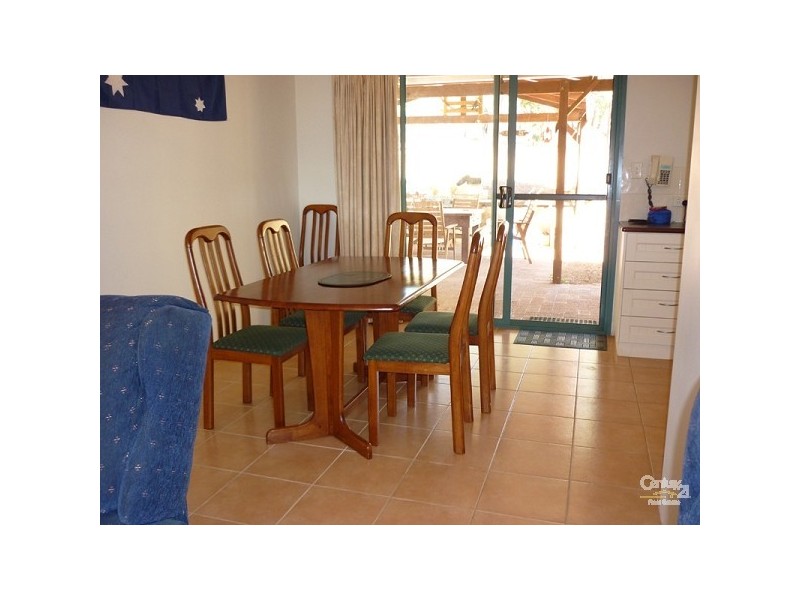 137 Patersonia Road, Chittering WA 6084