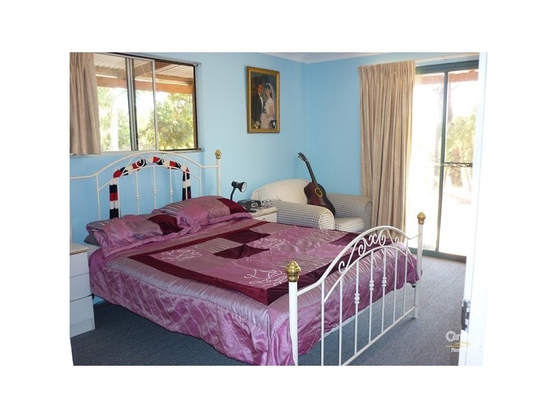 137 Patersonia Road, Chittering WA 6084