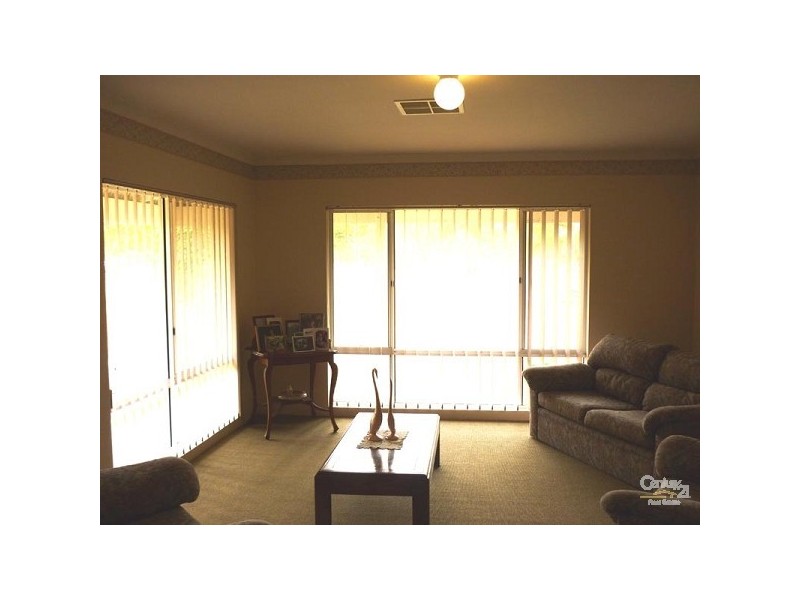 124 Cathedral Avenue, Brigadoon WA 6069