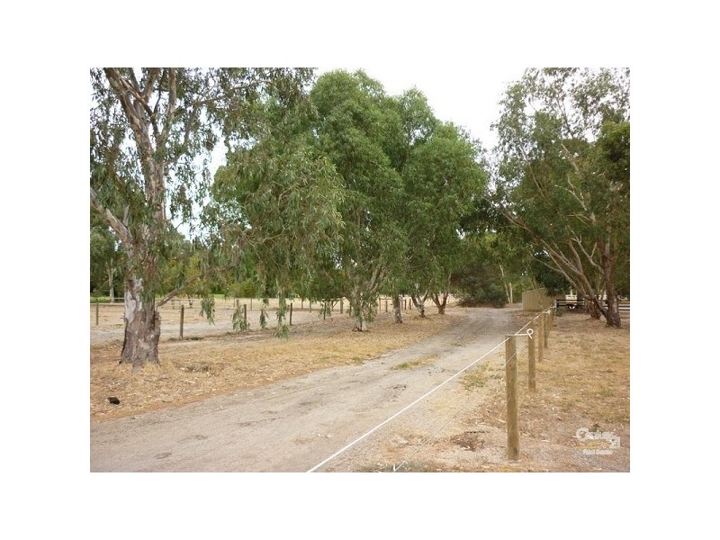 124 Cathedral Avenue, Brigadoon WA 6069