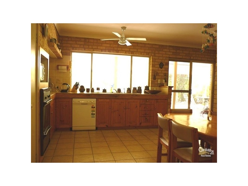 16 Egret Place, Chittering WA 6084