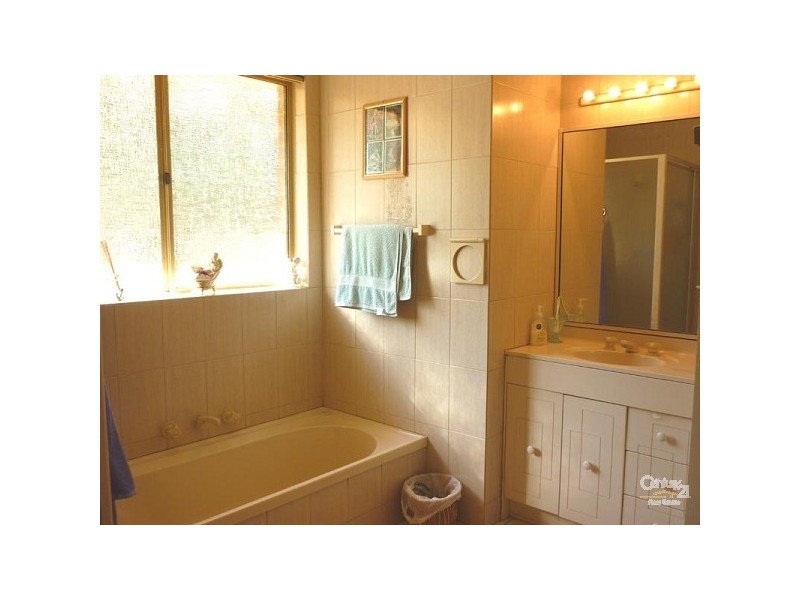 16 Egret Place, Chittering WA 6084