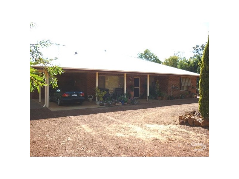 16 Egret Place, Chittering WA 6084