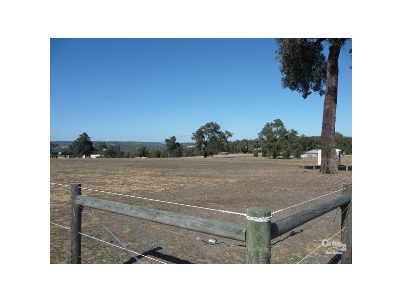 305 Maine Anjou Drive, Lower Chittering WA 6084