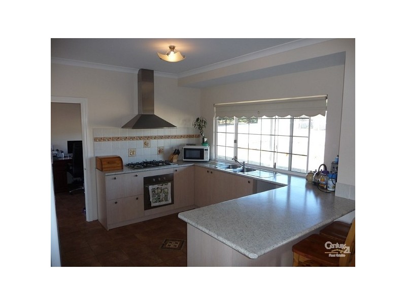 49 Sussex Bend, Lower Chittering WA 6084