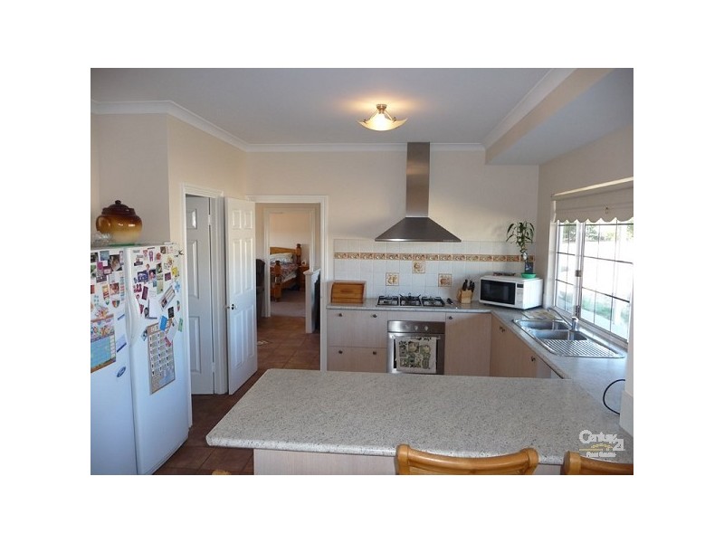 49 Sussex Bend, Lower Chittering WA 6084