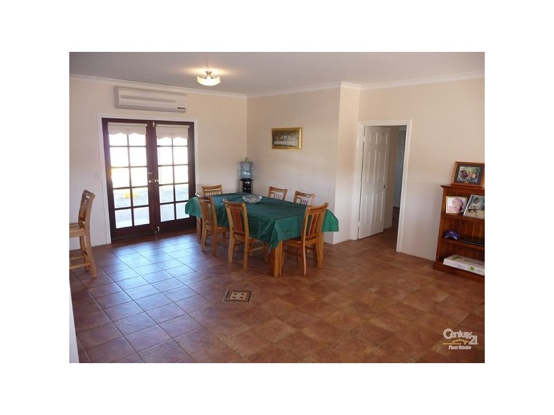 49 Sussex Bend, Lower Chittering WA 6084