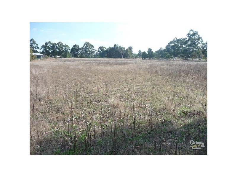 9 Charolais Trail, Lower Chittering WA 6084