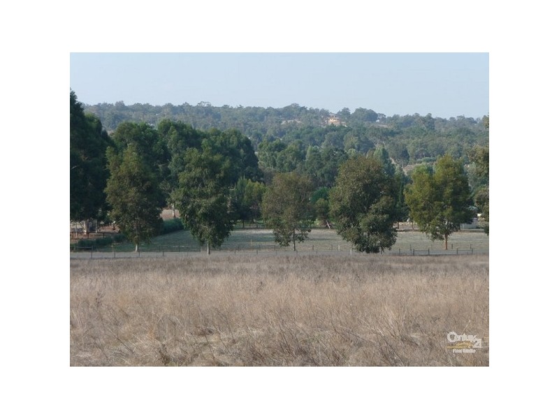 9 Charolais Trail, Lower Chittering WA 6084