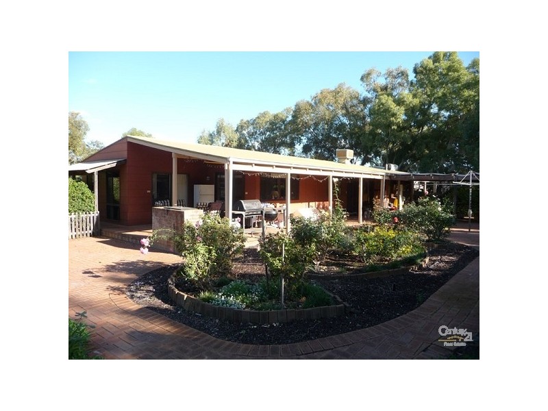 15 Edwards Place, Muchea WA 6501