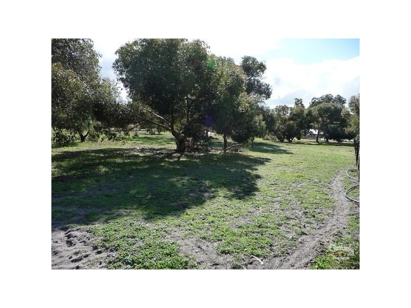 118 Devon Way, Lower Chittering WA 6084