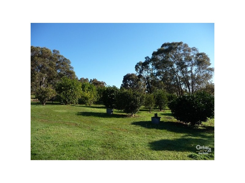 63 Spice Rd, Bindoon WA 6502