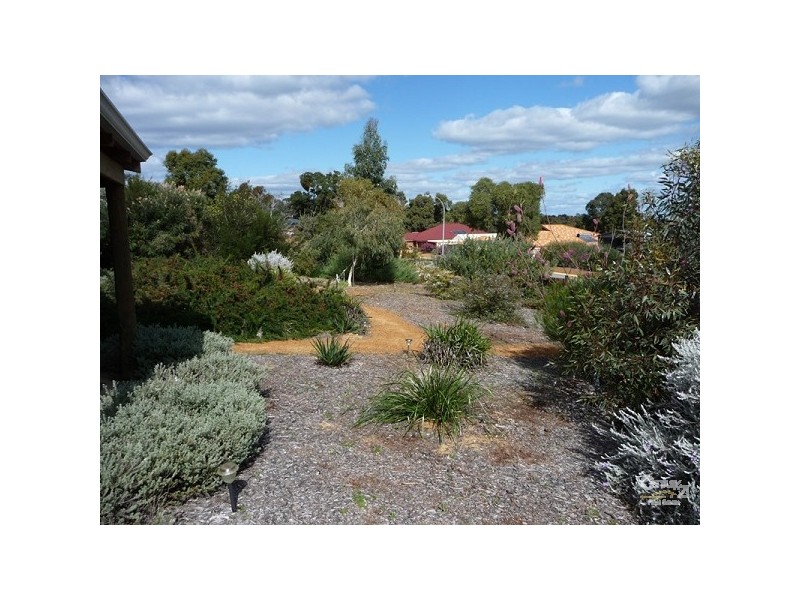 34 Harling Way, Bullsbrook WA 6084