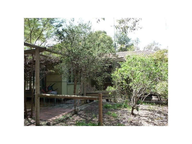 1884 Chittering Road, Lower Chittering WA 6084
