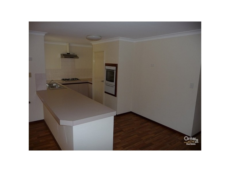 11 Parkland Parade, Bullsbrook WA 6084