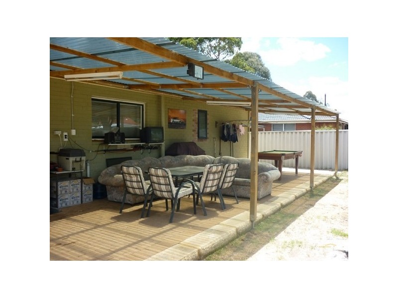 6 Bowman Street, Bullsbrook WA 6084