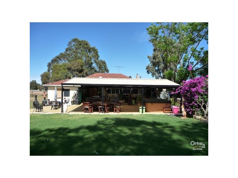 6 Muchea East Road, Muchea WA 6501