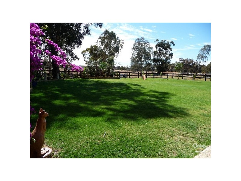 6 Muchea East Road, Muchea WA 6501