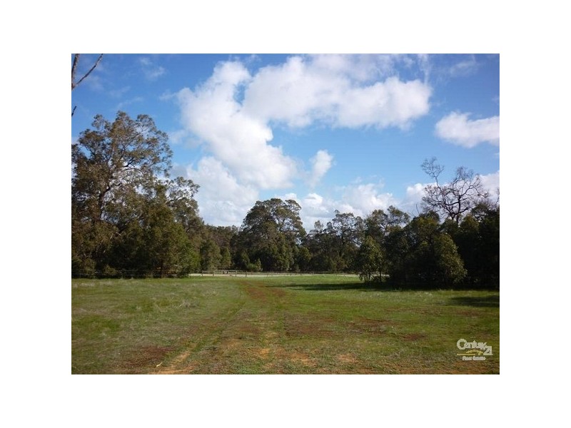 184 Wisteria Way, Chittering WA 6084