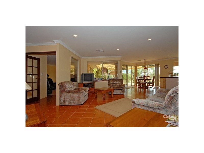 117 Fraser Road, Bullsbrook WA 6084