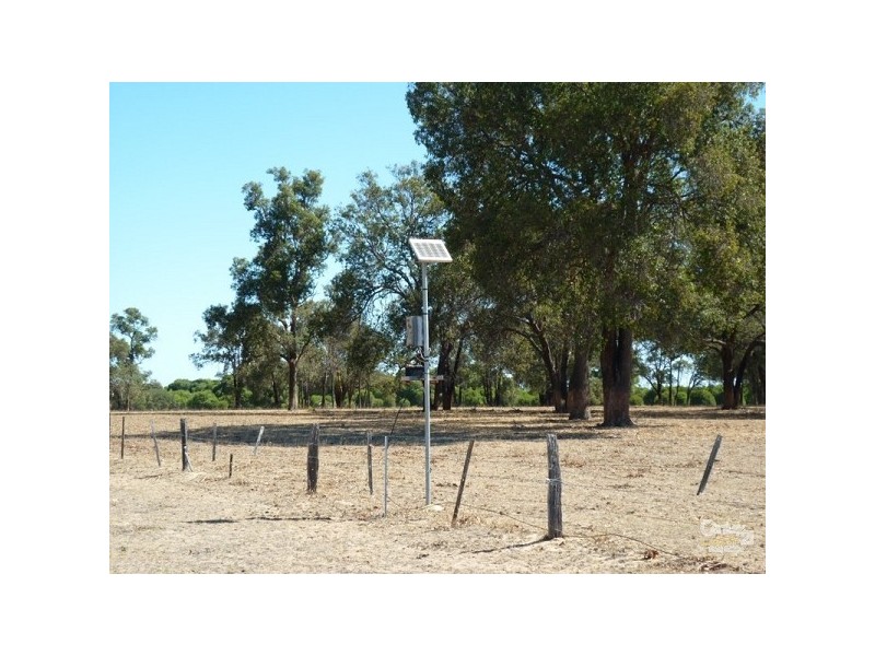 12 Wire Road Muckenburra, Gingin WA 6503