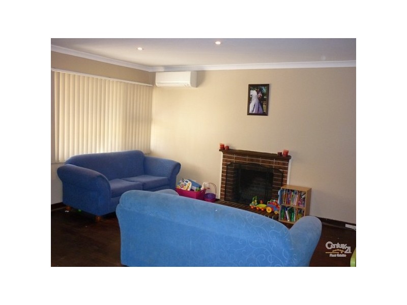 2 Caporn Street, Bullsbrook WA 6084