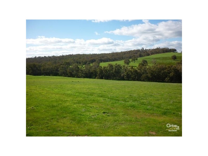 152 Dexter Chase, Lower Chittering WA 6084