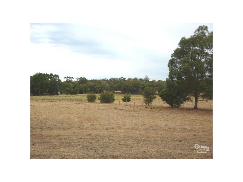 14 Hereford Way, Lower Chittering WA 6084