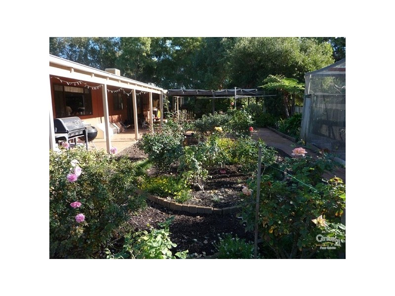 15 Edwards Place, Muchea WA 6501