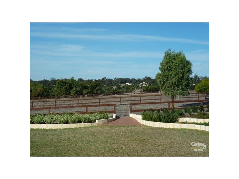 111 Sussex Bend, Lower Chittering WA 6084