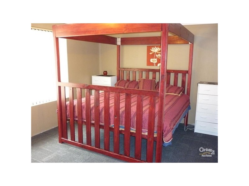 19 Salmon Gum Crescent, Chittering WA 6084