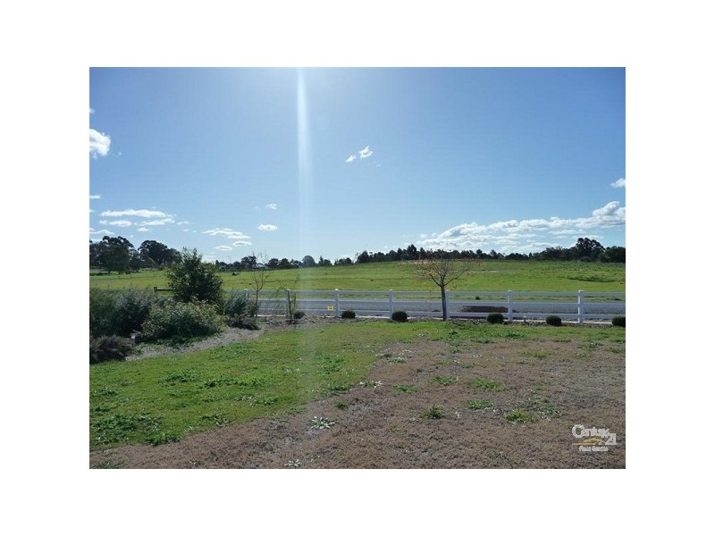 9 Wells Street, Muchea WA 6501