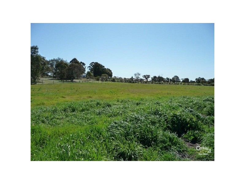 24 Housden Close, Muchea WA 6501