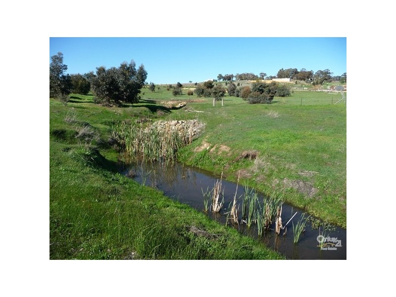 188 Alawoona Circle, Bullsbrook WA 6084