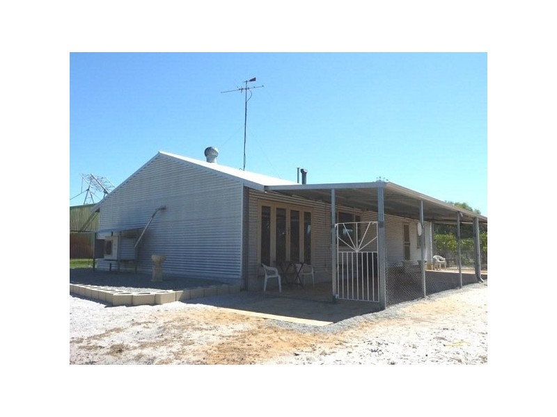 82 Bell Road, Gingin WA 6503
