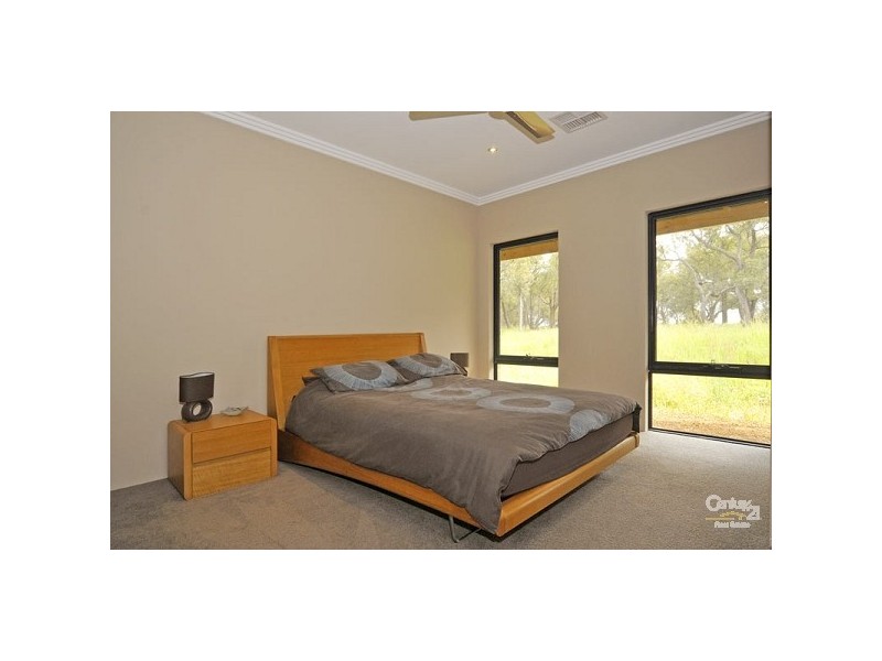 183 Ayrshire Loop, Lower Chittering WA 6084