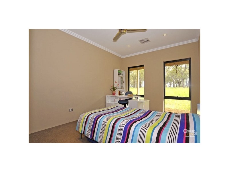 183 Ayrshire Loop, Lower Chittering WA 6084