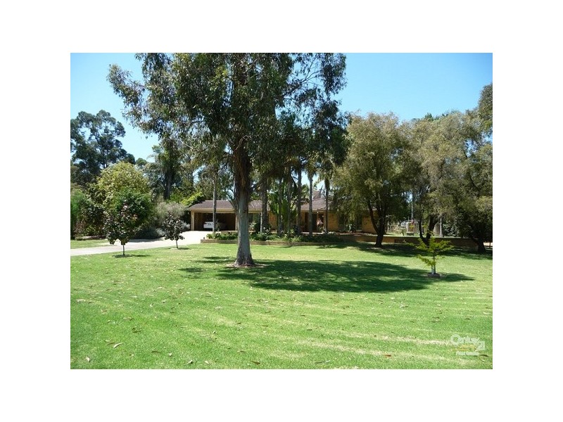 40 Carl St, Muchea WA 6501