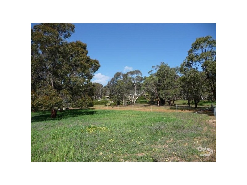 11 Ridgetop Trail, Bullsbrook WA 6084