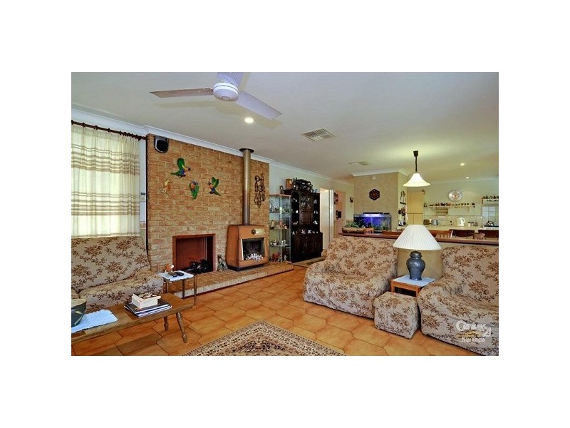 11 Ridgetop Trail, Bullsbrook WA 6084