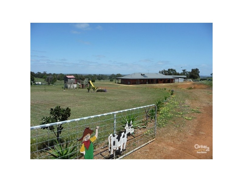 17 Chardonnay Drive, Lower Chittering WA 6084