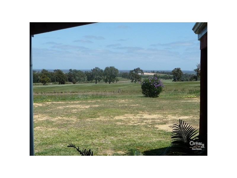17 Chardonnay Drive, Lower Chittering WA 6084