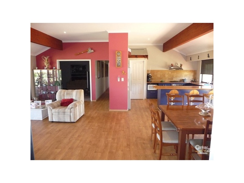 17 Chardonnay Drive, Lower Chittering WA 6084