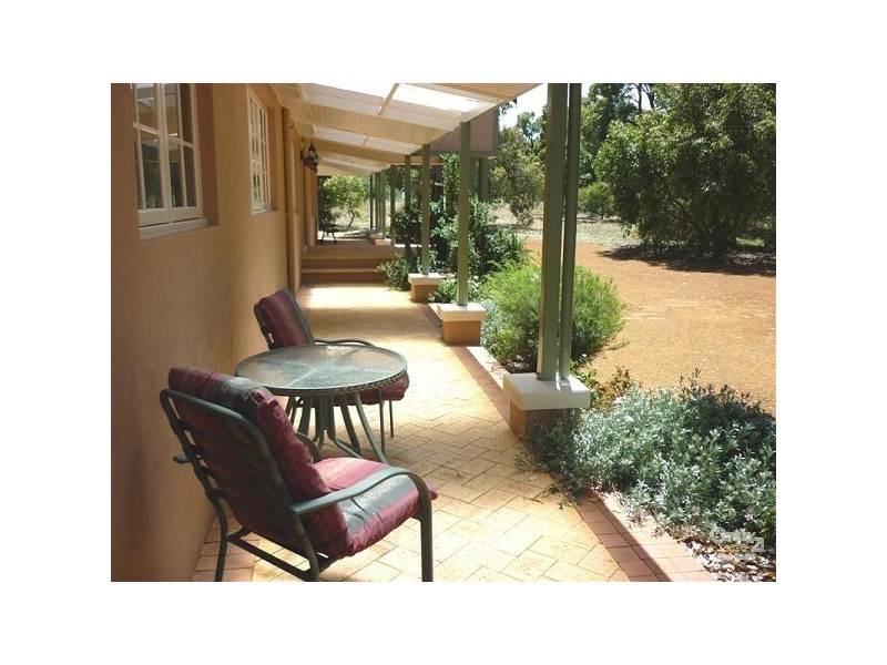 33 Hereford Way, Lower Chittering WA 6084
