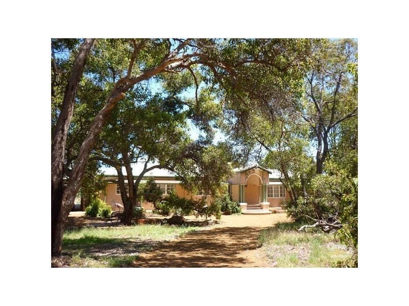 33 Hereford Way, Lower Chittering WA 6084