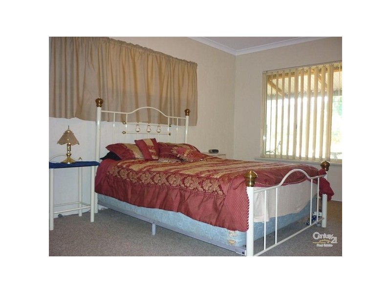 4 Deanhead Street, Bullsbrook WA 6084
