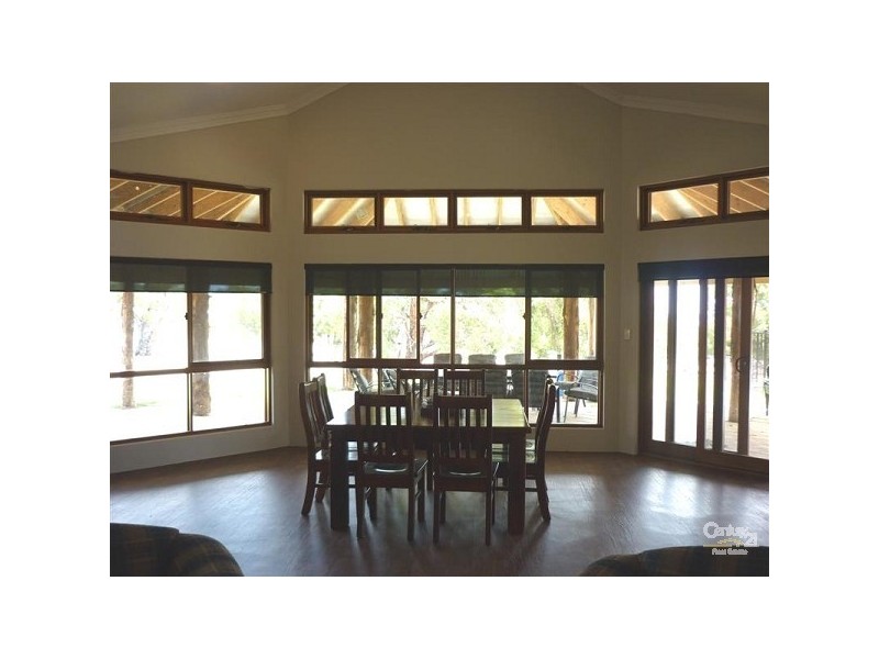 201 Jenkins Road, Bullsbrook WA 6084